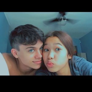 Meet your Posher, Adrianne